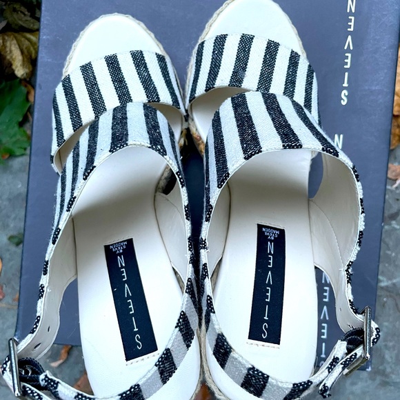 WOMENS STEVE MADDEN STRIPED “STUNNER” ESPADRILLES/ SANDALS   -8.5 - NIB ! - Picture 11 of 15